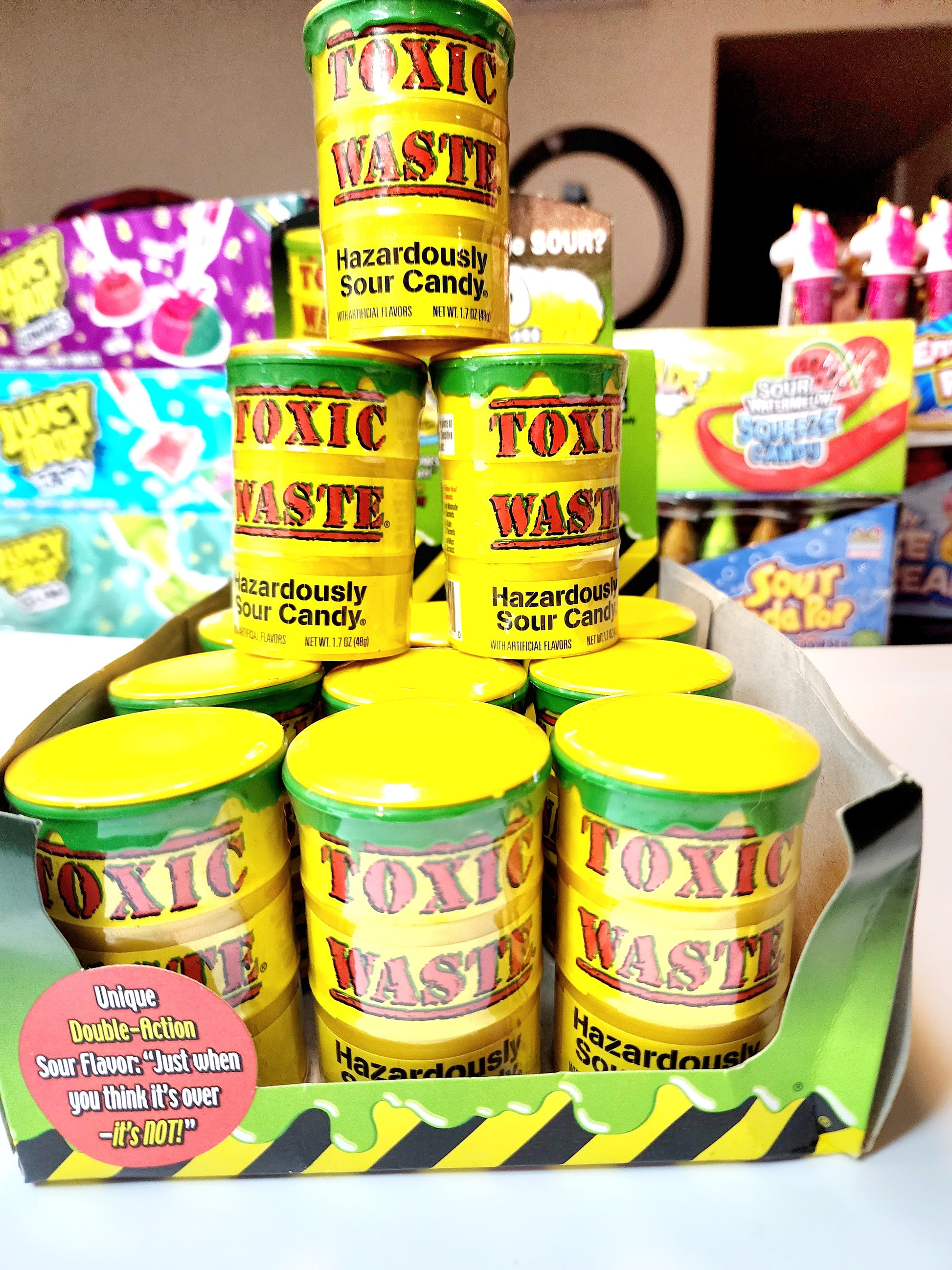 TOXIC WASTE HAZARDOUSLY SOUR CANDY 5-FLAVORS 48g